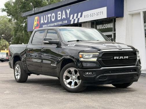 Diamond Black Crystal Pearlcoat 2019 RAM 1500 Big Horn