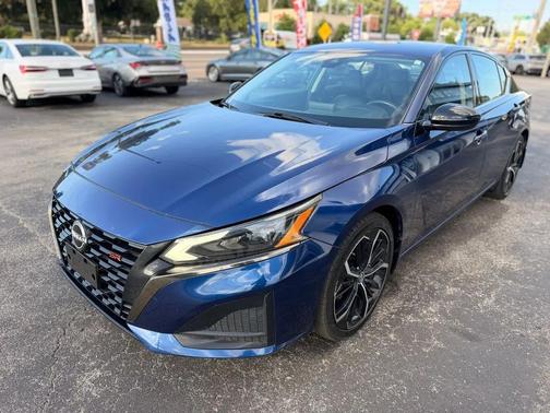 Deep Blue Pearl 2024 Nissan Altima SR FWD