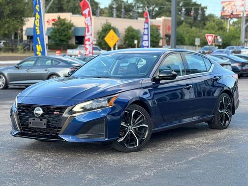 Deep Blue Pearl 2024 Nissan Altima SR FWD
