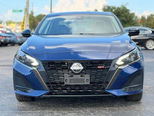 Deep Blue Pearl 2024 Nissan Altima SR FWD