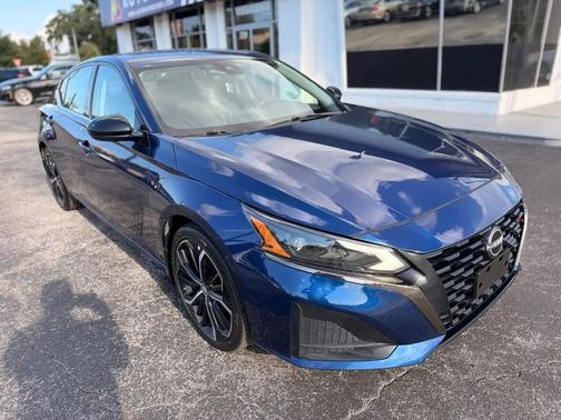 Deep Blue Pearl 2024 Nissan Altima SR FWD