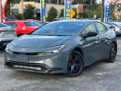 2023 Toyota Prius LE