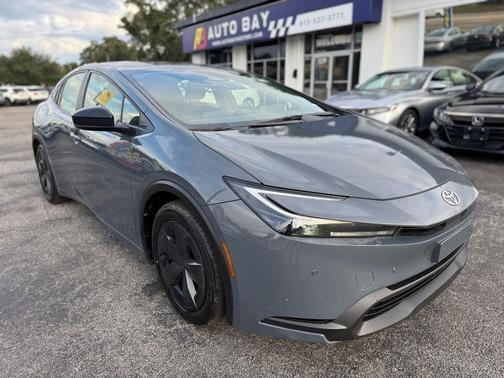 2023 Toyota Prius LE