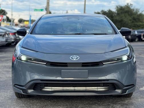 2023 Toyota Prius LE