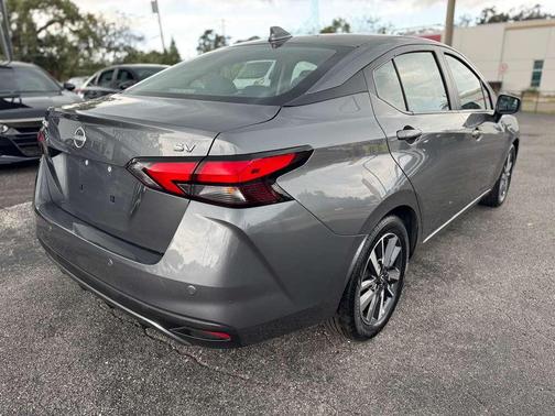2023 Nissan Versa 1.6 SV