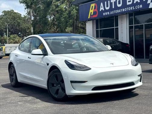 2022 Tesla Model 3 Standard Range Plus