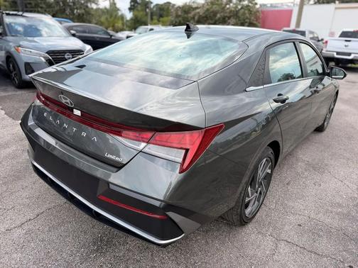 Gray 2025 Hyundai ELANTRA Limited