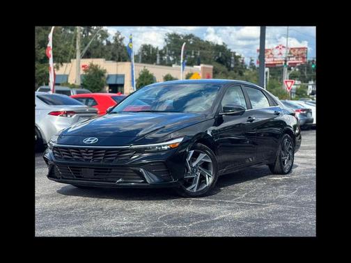 2024 Hyundai ELANTRA Limited