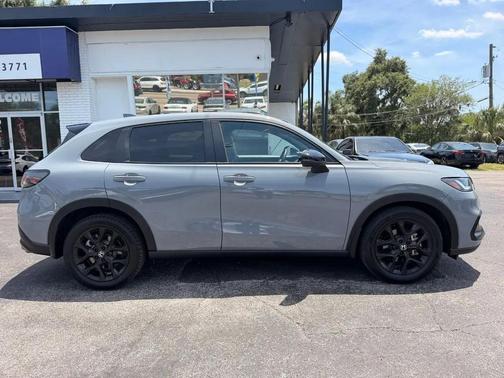 Urban Gray Pearl 2024 Honda HR-V Sport AWD