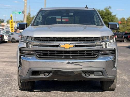 Silver Ice Metallic 2021 Chevrolet Silverado 1500 LT