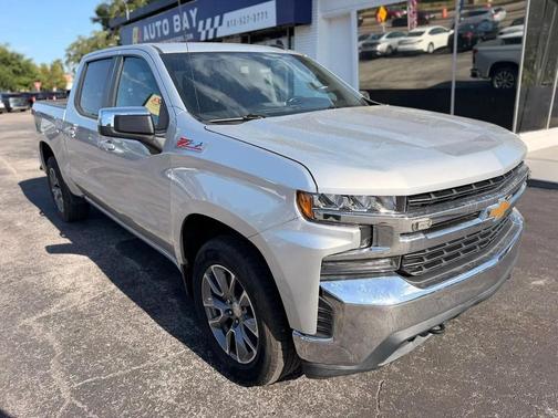 Silver Ice Metallic 2021 Chevrolet Silverado 1500 LT