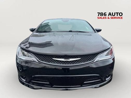 2015 Chrysler 200 S