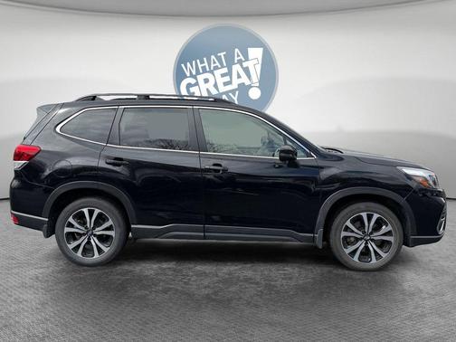 Crystal Black Silica 2021 Subaru Forester Limited