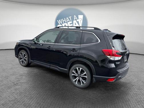 Crystal Black Silica 2021 Subaru Forester Limited