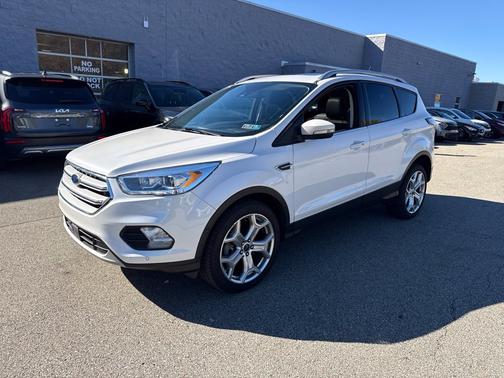White Platinum Metallic Tri-Coat 2018 Ford Escape Titanium