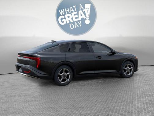 Interstellar Gray 2026 Kia K4 LXS
