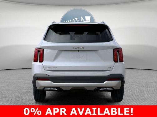 Glacial White Pearl 2026 Kia Sorento S