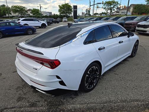 Glacial White Pearl 2022 Kia K5 GT-Line