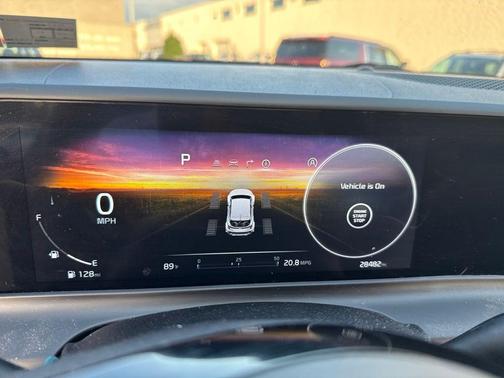 Dark Ocean Blue/White Roof 2024 Kia Seltos S