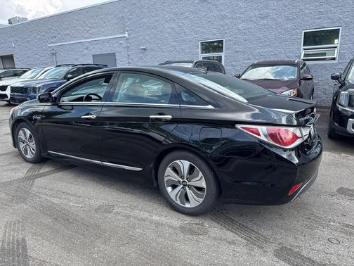 2014 Hyundai SONATA Hybrid Limited