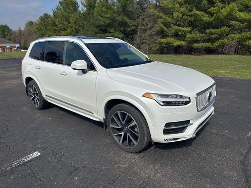 Crystal White Metallic 2018 Volvo XC90 T6 Inscription