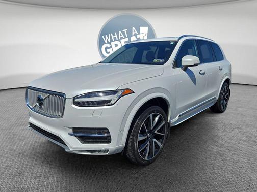 Crystal White Metallic 2018 Volvo XC90 T6 Inscription