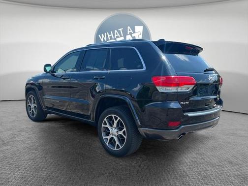 2018 Jeep Grand Cherokee Sterling Edition