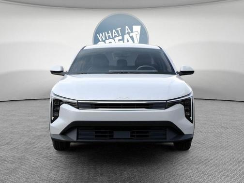 Snow White 2026 Kia K4 LXS