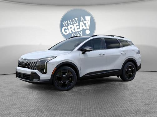 Glacial White Pearl 2026 Kia Sportage X-Line