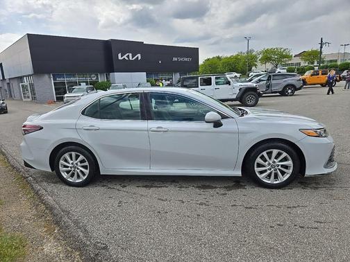 Ice Edge 2023 Toyota Camry LE