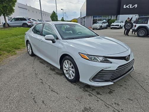Ice Edge 2023 Toyota Camry LE