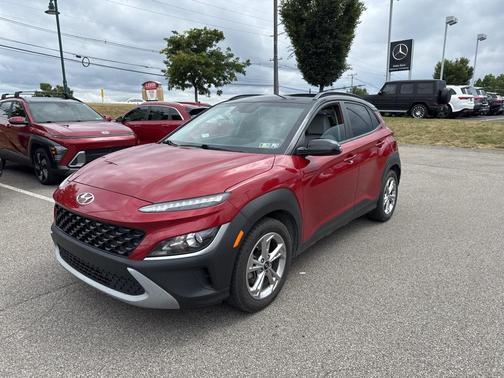 2022 Hyundai KONA SEL