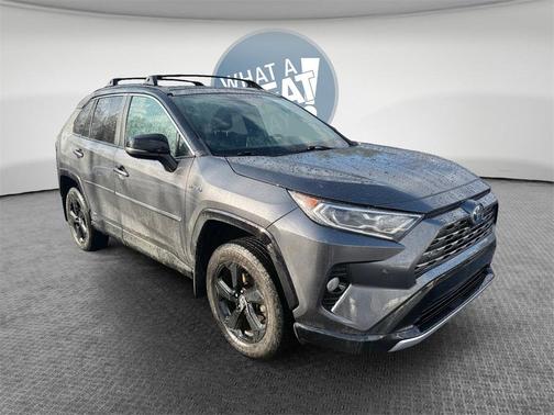 2020 Toyota RAV4 Hybrid SE