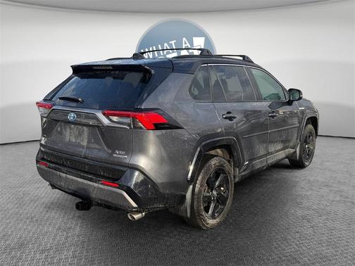 2020 Toyota RAV4 Hybrid SE