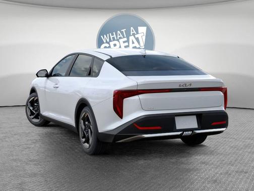 Snow White 2026 Kia K4 EX