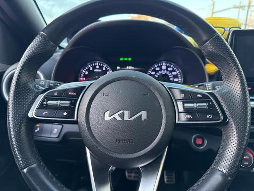 2023 Kia Forte GT-Line