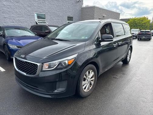2017 Kia Sedona LX