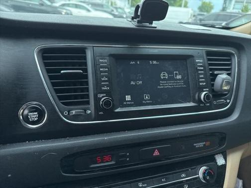 2017 Kia Sedona LX