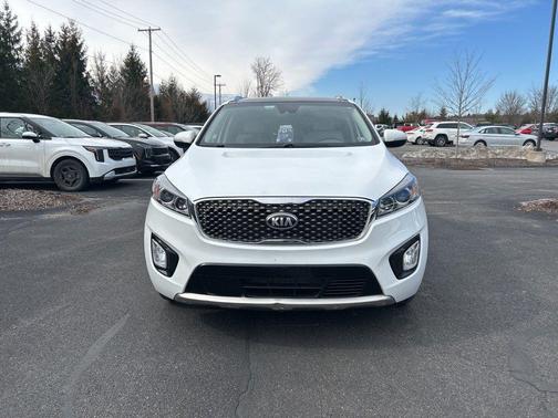 Snow White Pearl 2018 Kia Sorento SX