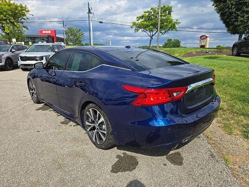 Deep Blue Pearl 2017 Nissan Maxima 3.5 SV
