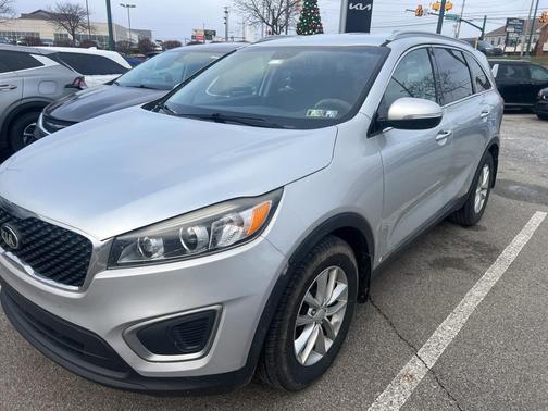 2016 Kia Sorento LX