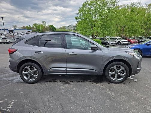 Carbonized Gray Metallic 2024 Ford Escape ST-Line