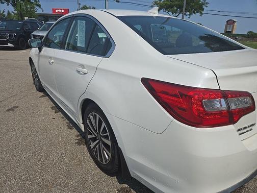 Crystal White Pearl 2019 Subaru Legacy Premium