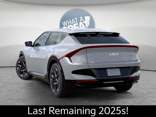 Wolf Gray 2025 Kia EV6 Wind