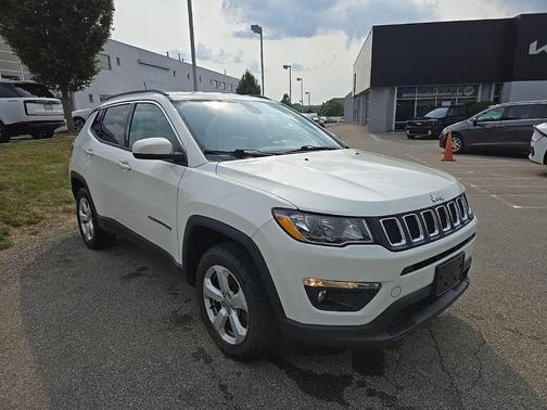White Clearcoat 2018 Jeep Compass Latitude