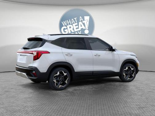 Snow White Pearl 2026 Kia Seltos S