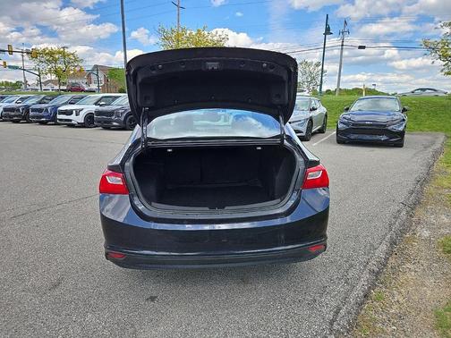 Dark Ash Metallic 2023 Chevrolet Malibu FWD 1LT