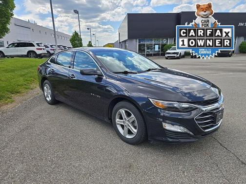 Dark Ash Metallic 2023 Chevrolet Malibu FWD 1LT