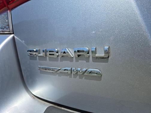 Ice Silver Metallic 2018 Subaru Crosstrek 2.0i Premium