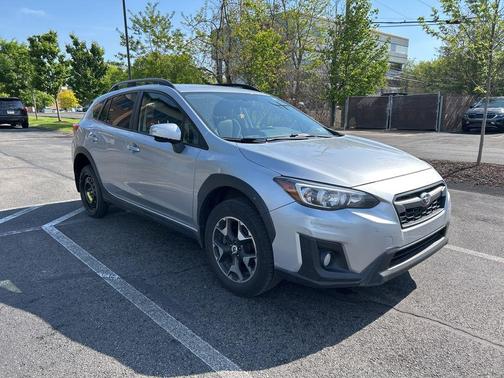Ice Silver Metallic 2018 Subaru Crosstrek 2.0i Premium
